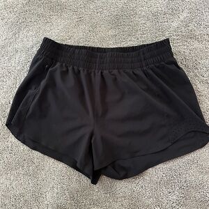 Athleta Hustle 3” short